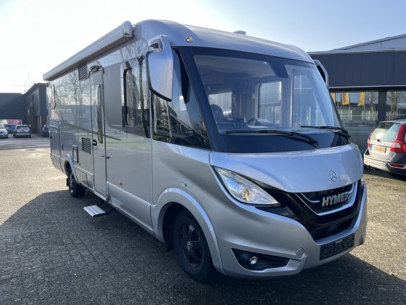 Hymer B 780 ML i Mercedes 177pk Automaat Hefbed ALDE Airco Sat Solar